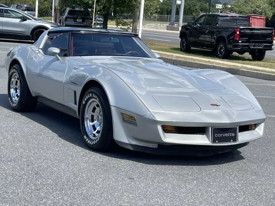1982 Chevrolet Corvette Coupe photo 1