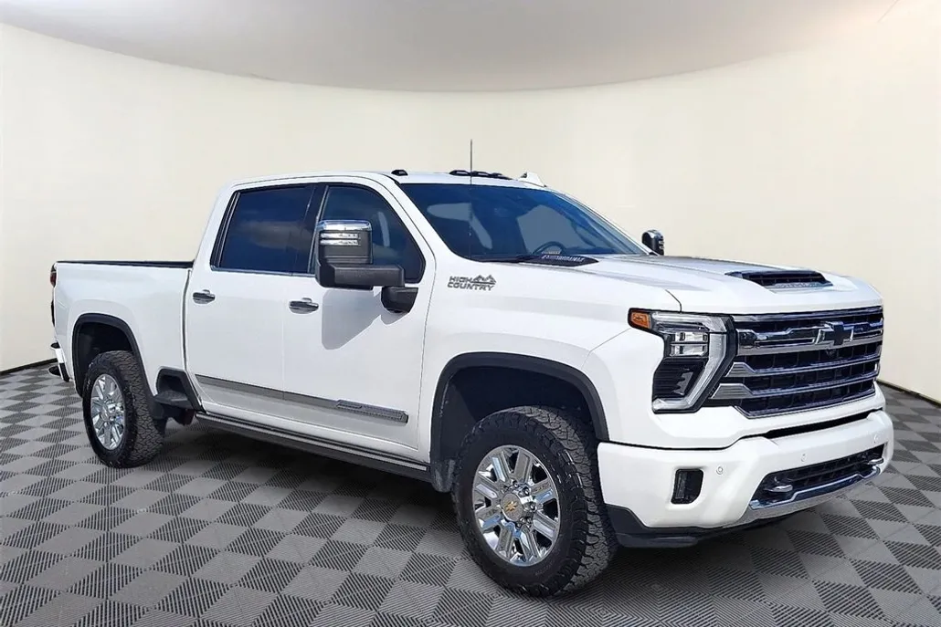 2024 Chevrolet Silverado 3500HD High Country photo 1