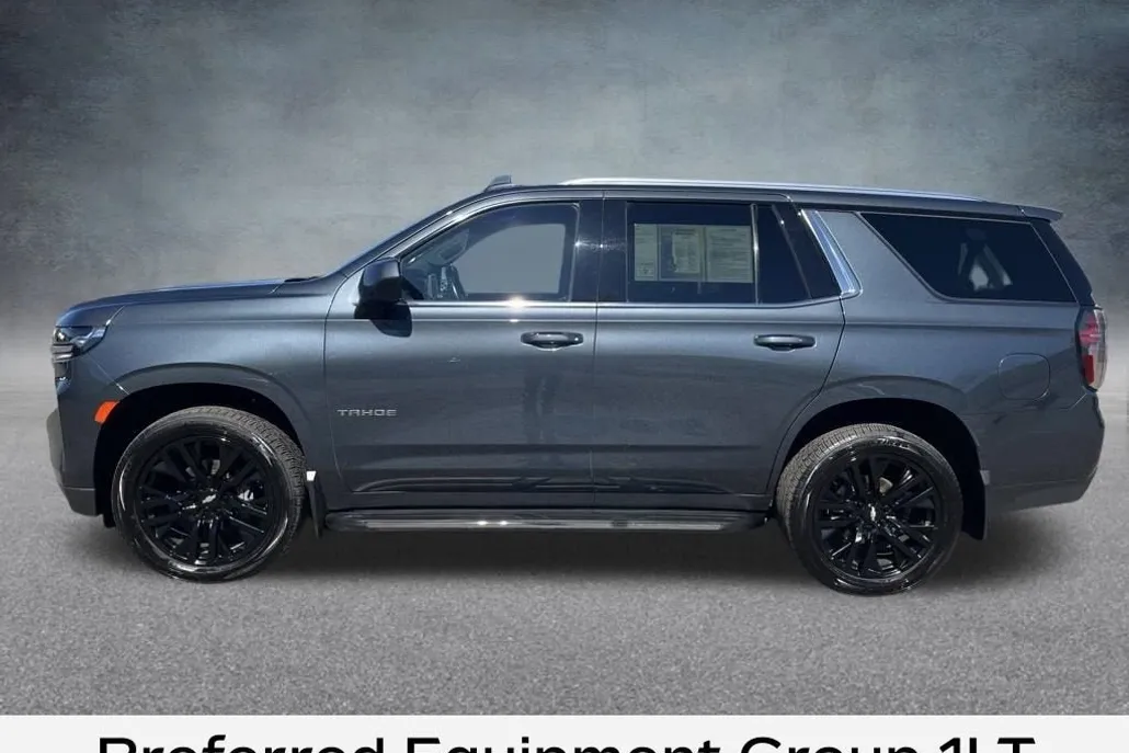 2021 Chevrolet Tahoe LT photo 1