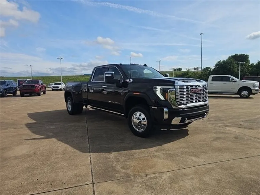 2025 Gmc Sierra 3500 HD Denali photo 1