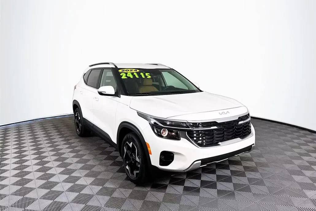 2024 Kia Seltos EX photo 1