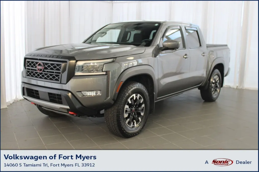 2023 Nissan Frontier Crew Cab PRO-4X photo 1