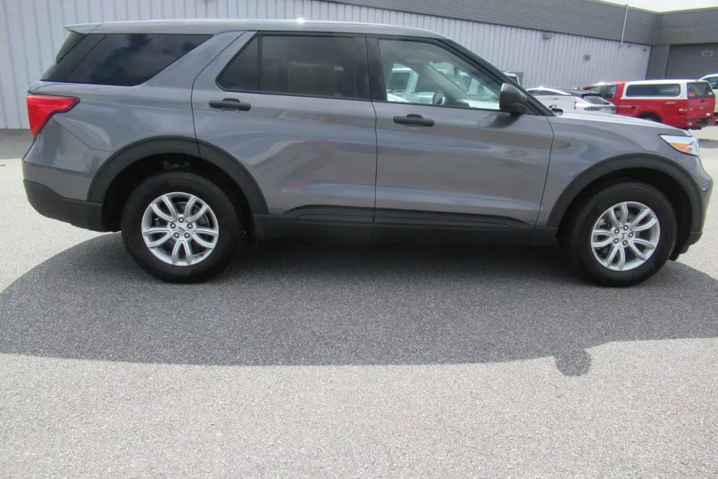 2021 Ford Explorer Base photo 1