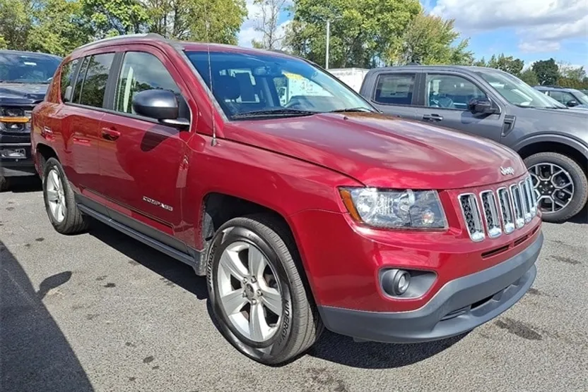 2016 Jeep Compass Sport photo 1