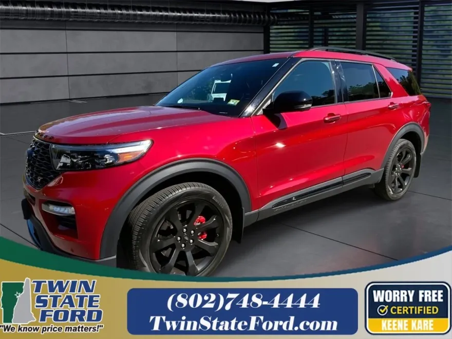 2023 Ford Explorer ST photo 1