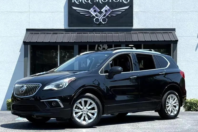 2017 Buick Envision Essence photo 1