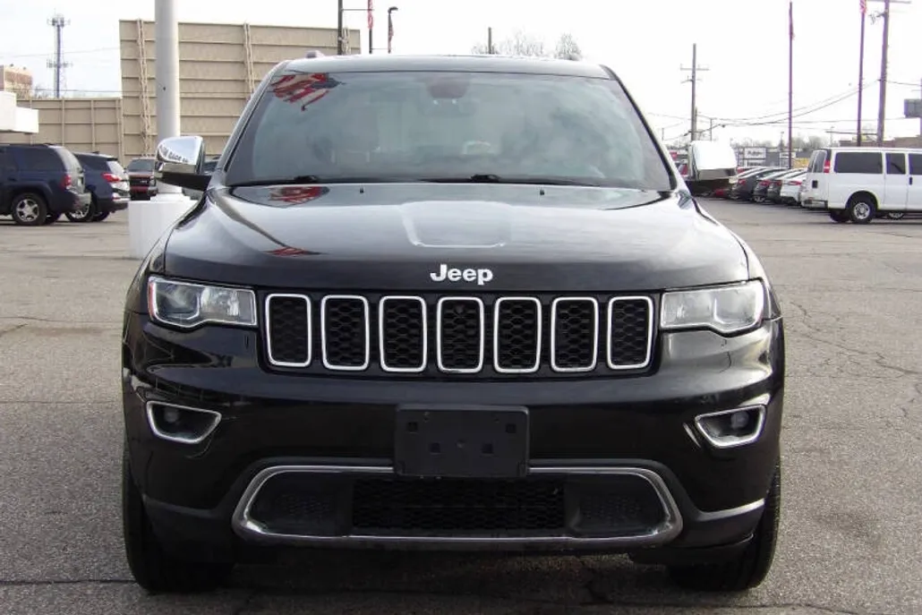 2017 Jeep Grand Cherokee Limited photo 1