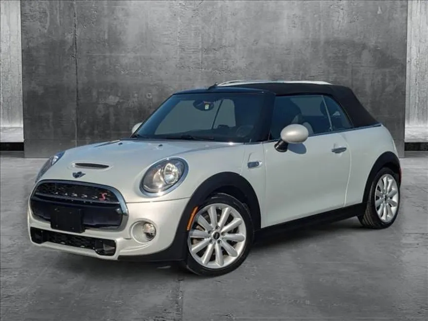 2018 Mini Cooper S Convertible photo 2