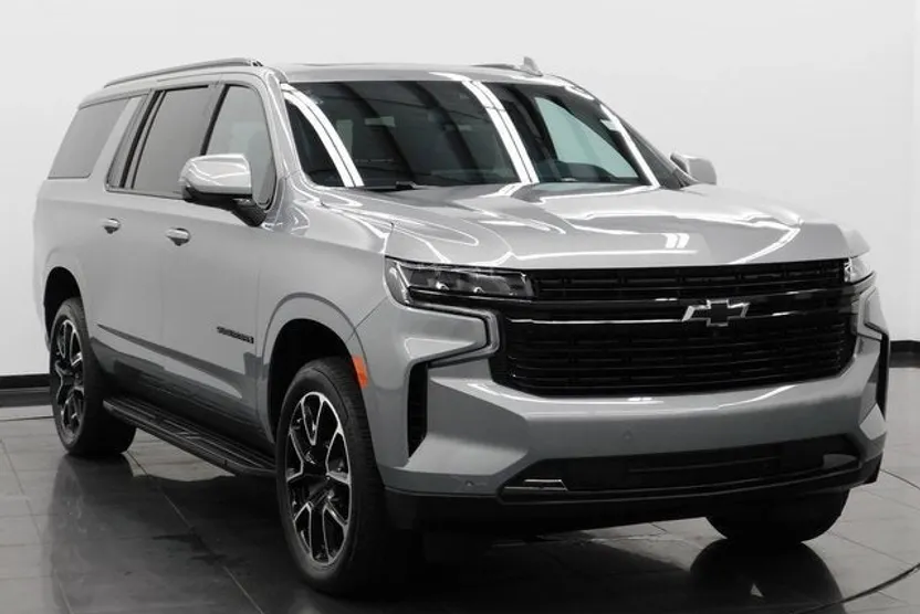 2024 Chevrolet Suburban RST photo 1