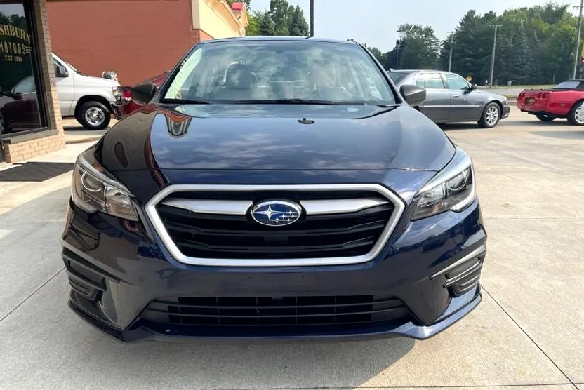 2018 Subaru Legacy 2.5i Premium photo 1