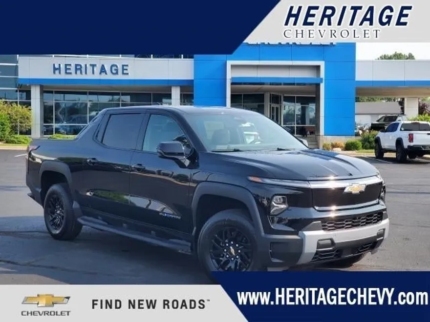 2025 Chevrolet Silverado EV LT photo 1