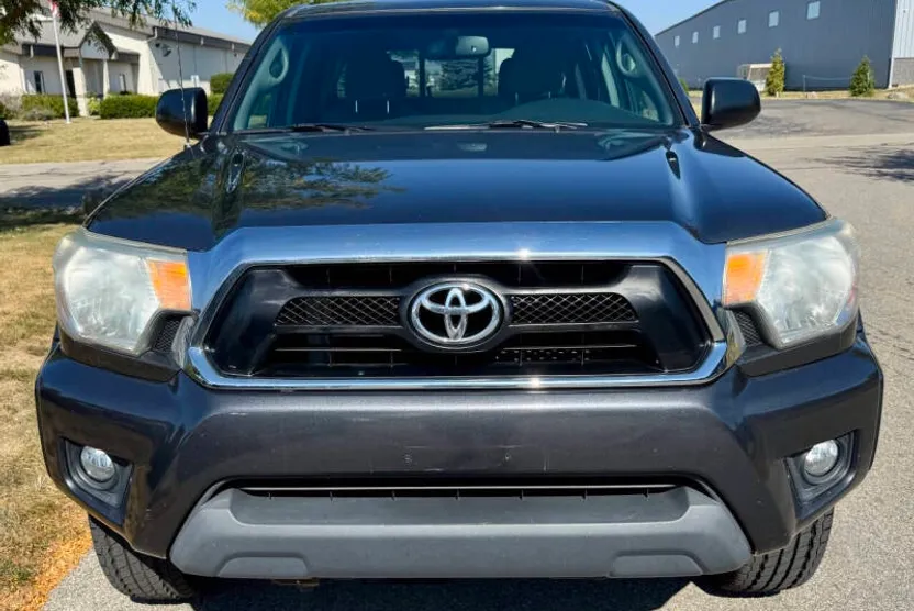 2012 Toyota Tacoma V6 photo 1