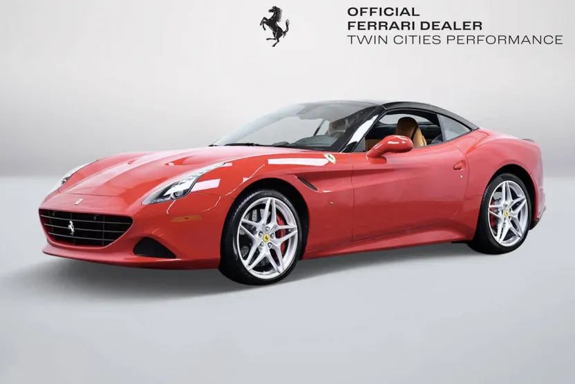 2017 Ferrari California T photo 1