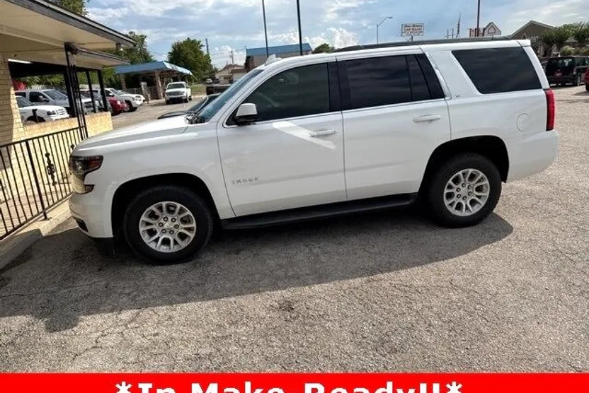2018 Chevrolet Tahoe LT photo 1