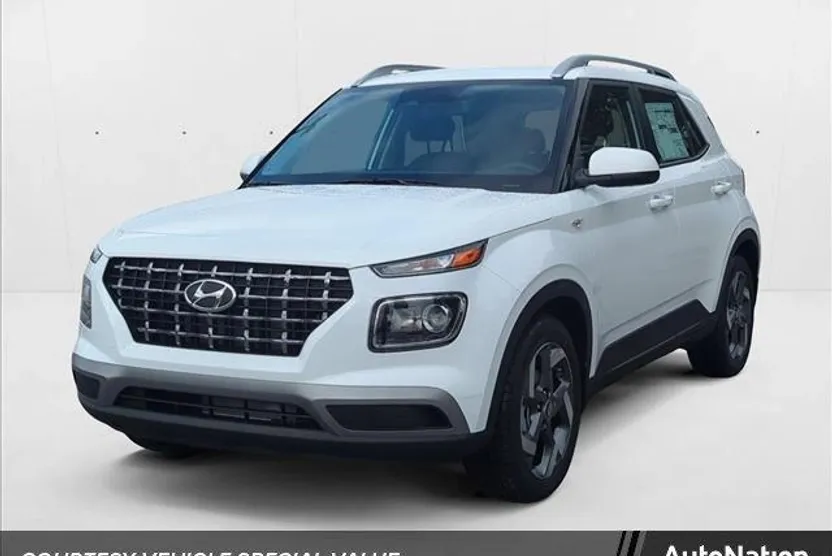 2025 Hyundai Venue SEL photo 1