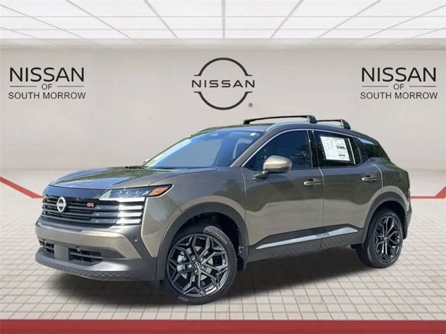 2025 Nissan Kicks SR photo 1