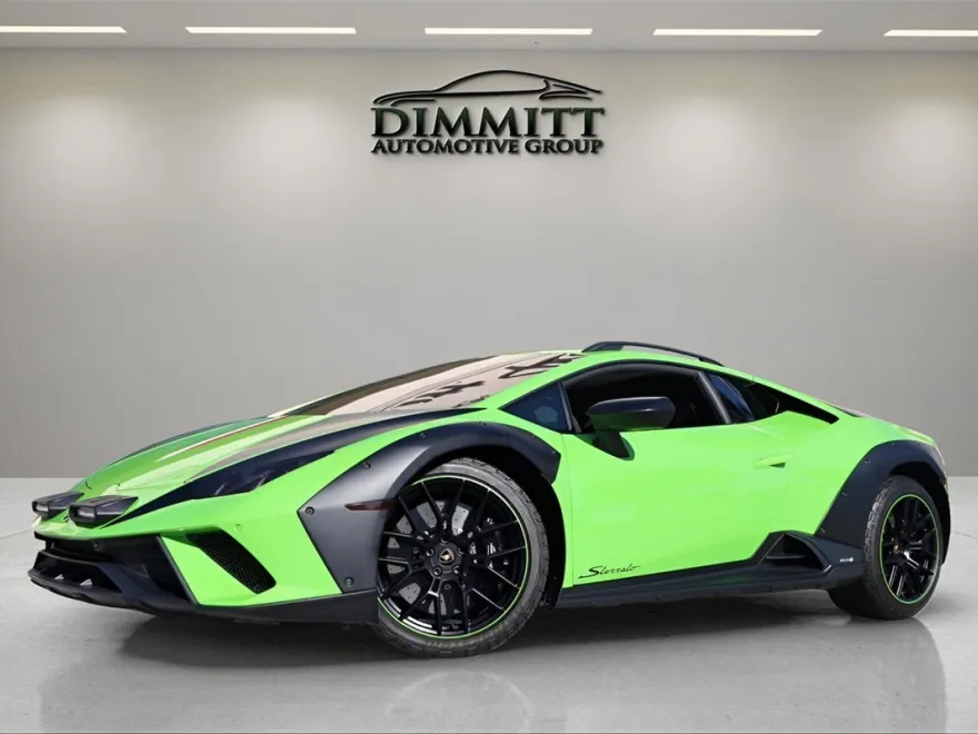 2023 Lamborghini Huracan Sterrato Coupe photo 1