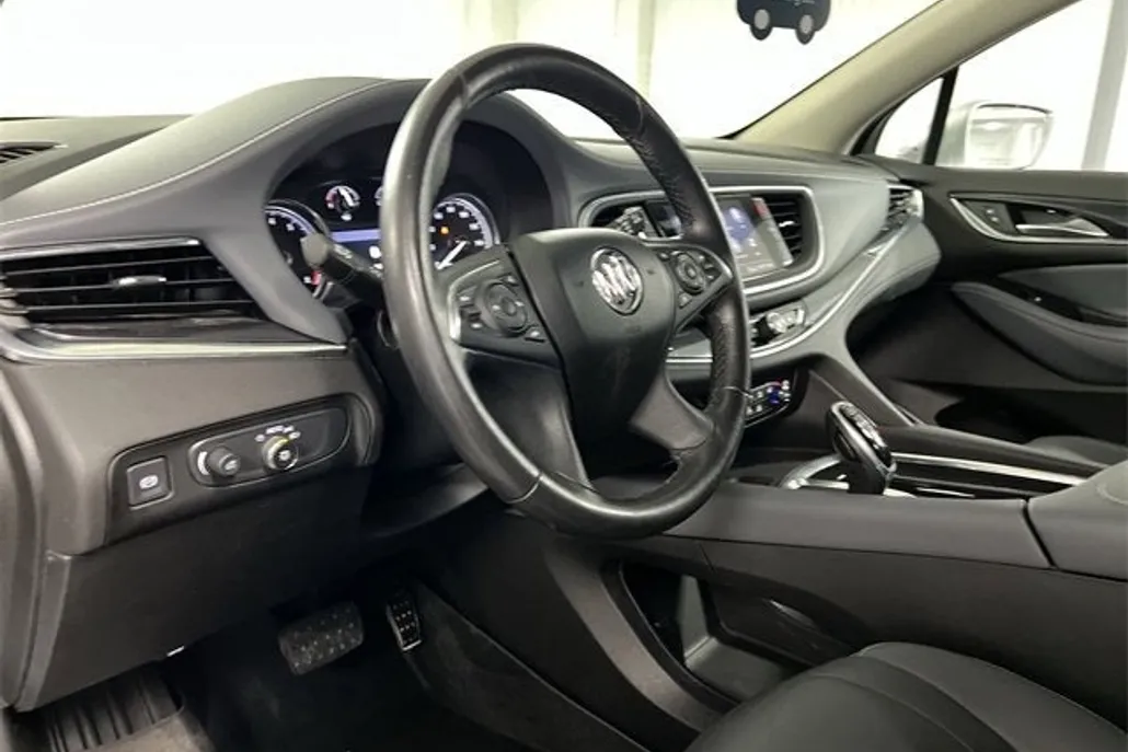 2020 Buick Enclave Essence photo 1