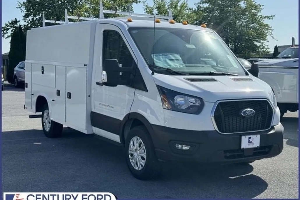 2025 Ford Transit photo 1