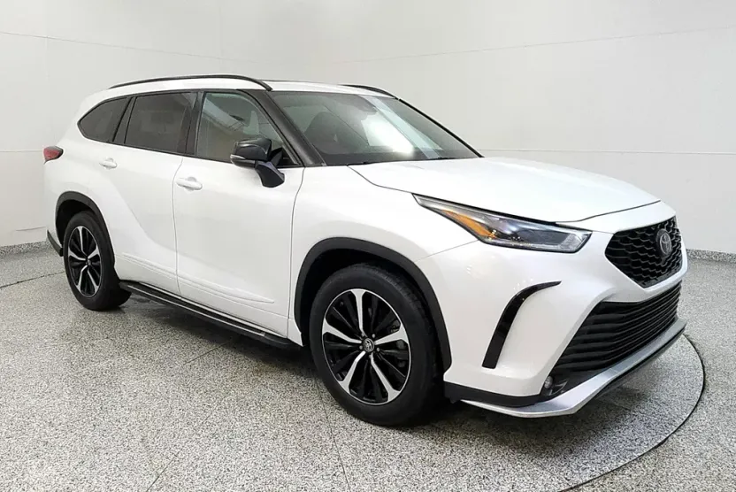 2022 Toyota Highlander XSE photo 1