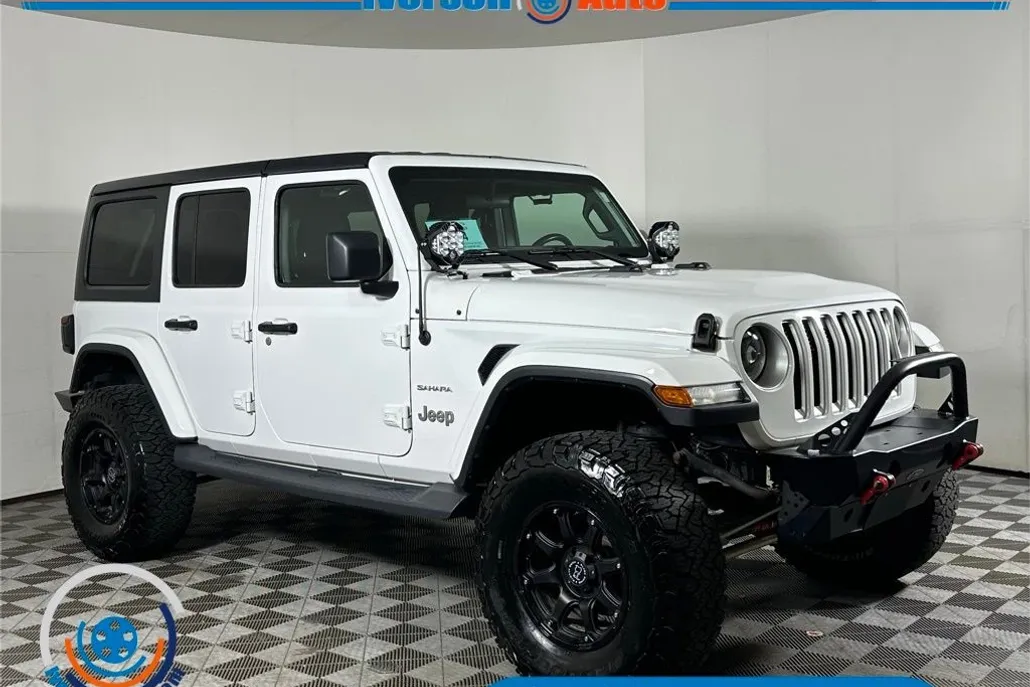 2019 Jeep Wrangler Unlimited Sahara photo 1