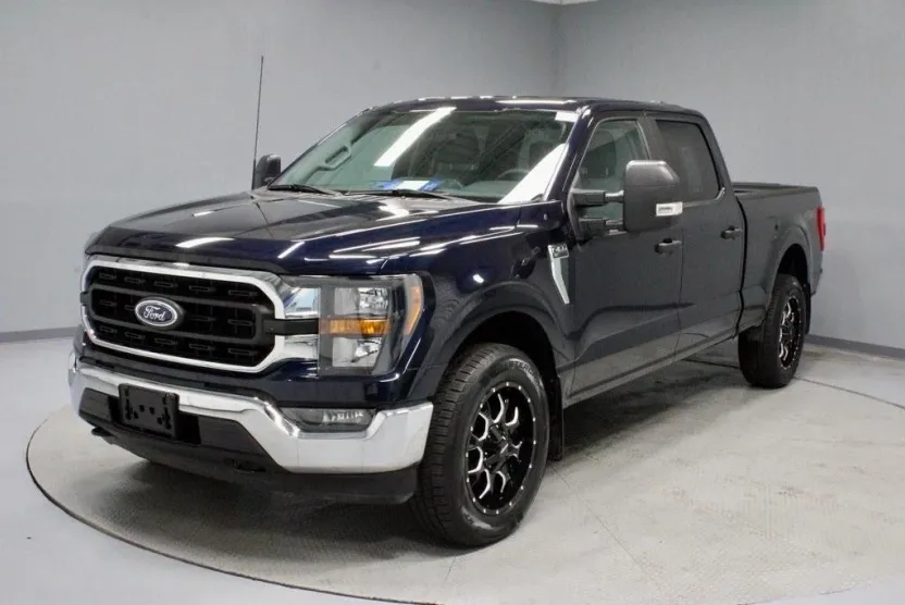 2023 Ford F-150 XLT photo 1