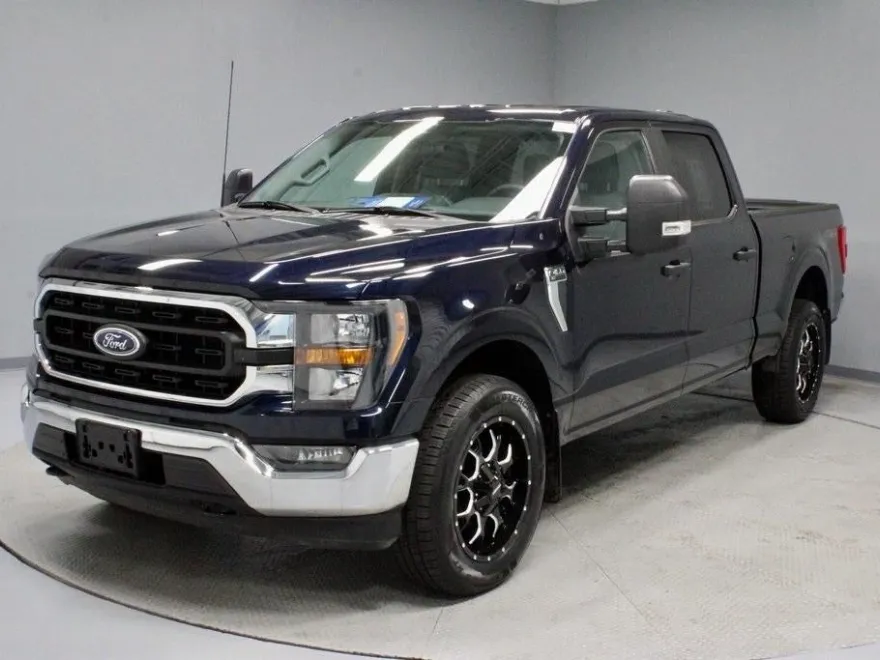 2023 Ford F-150 XLT photo 1