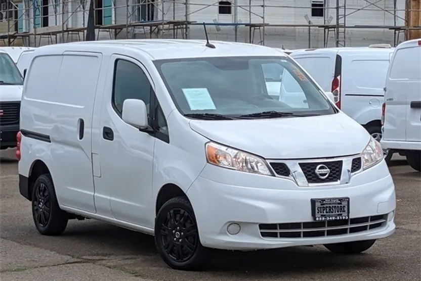2020 Nissan NV200 SV photo 1