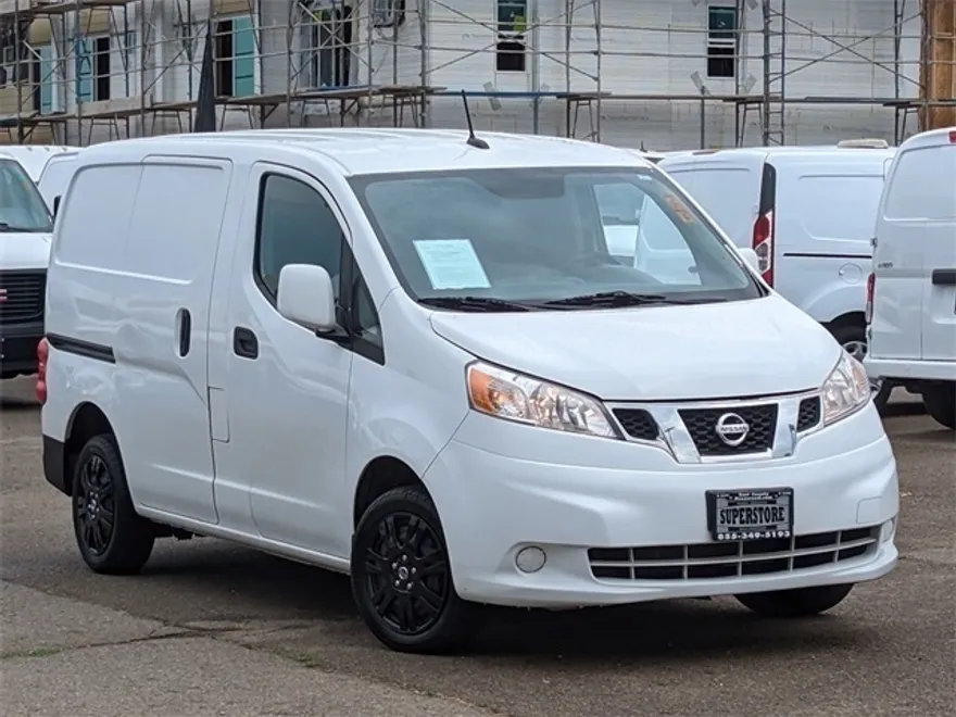 2020 Nissan NV200 SV photo 1