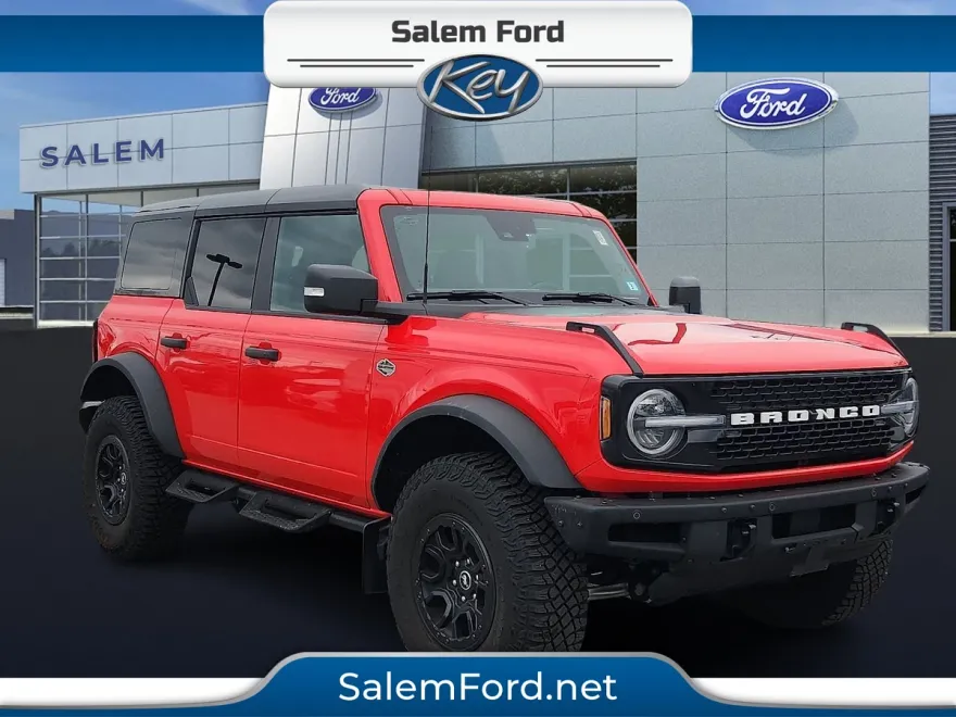 2024 Ford Bronco Lightning Lariat photo 1