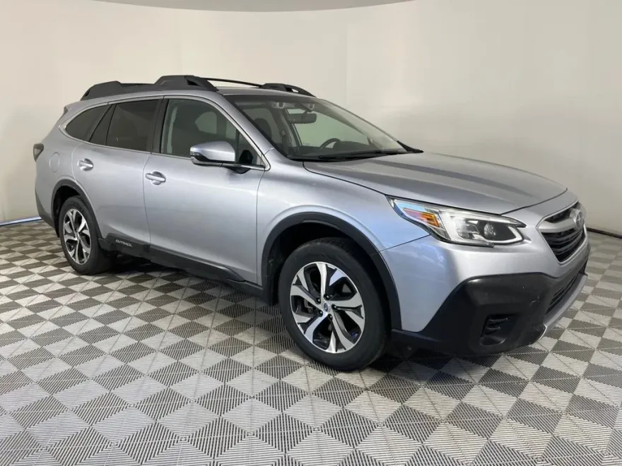 2020 Subaru Outback Limited photo 1