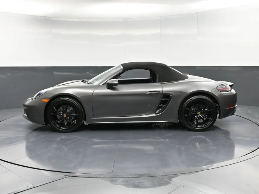 2025 Porsche Boxster photo 1