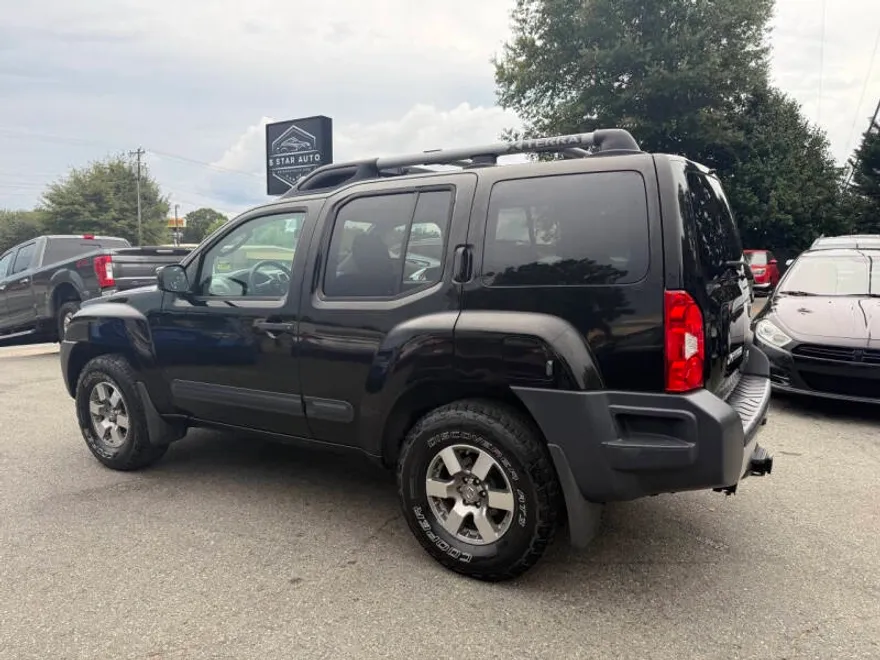 2011 Nissan Xterra PRO-4X photo 1