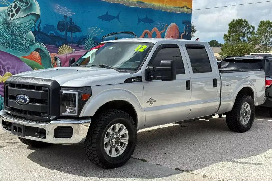 2012 Ford F-250 XL photo 1