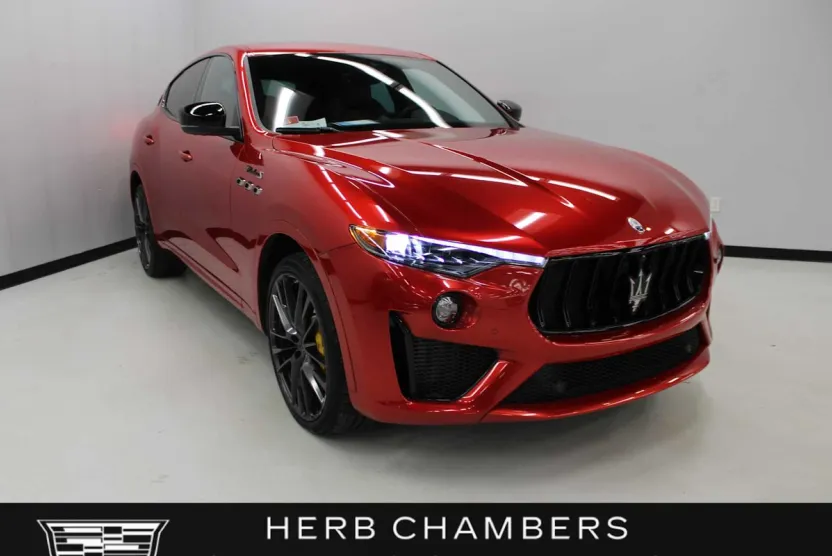 2022 Maserati Levante Modena S photo 1