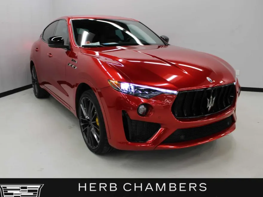 2022 Maserati Levante Modena S photo 1