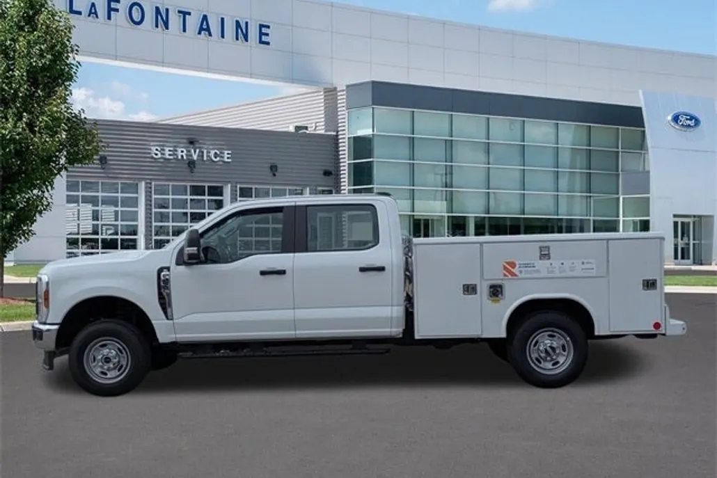 2025 Ford F-250 photo 1