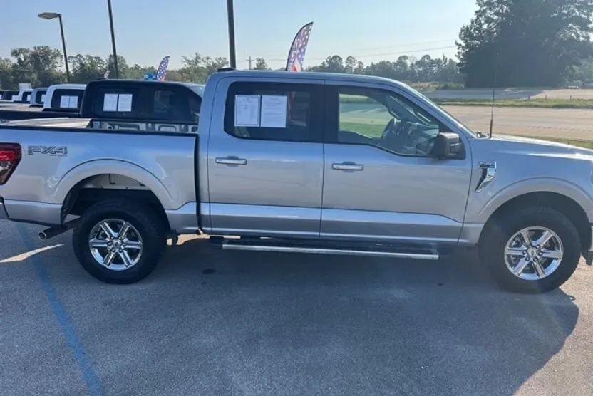 2024 Ford F-150 XLT photo 1