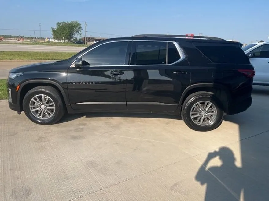 2023 Chevrolet Traverse Leather photo 1