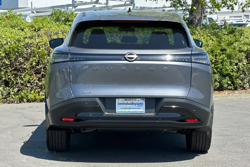 2025 Nissan Murano SV photo 1