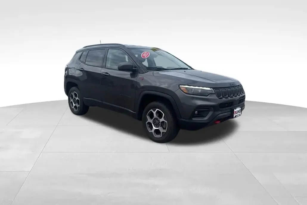 2022 Jeep Compass Trailhawk photo 1