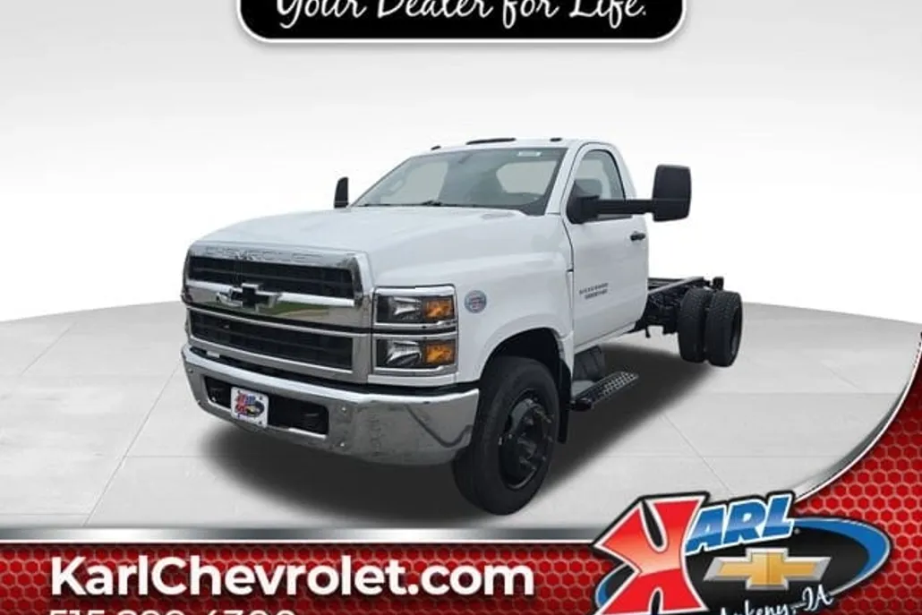 2024 Chevrolet Silverado 5500HD Work Truck photo 1
