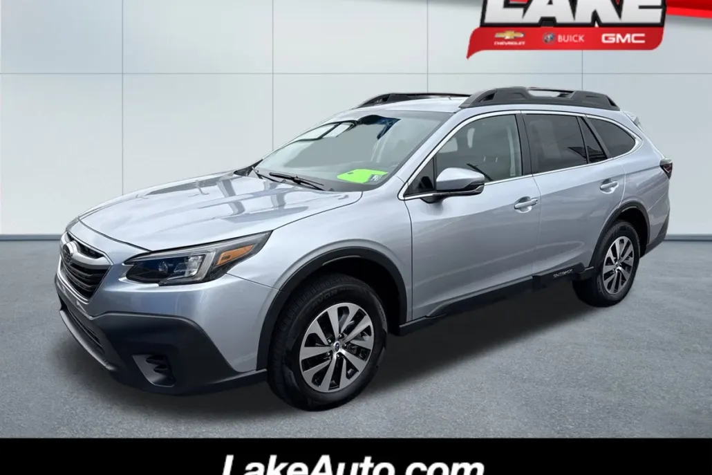 2022 Subaru Outback Premium photo 1