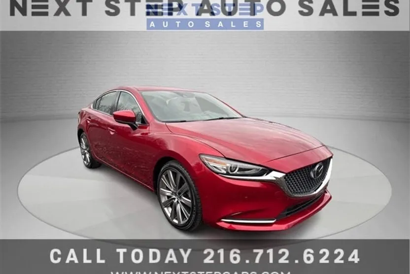 2018 Mazda Mazda6 Signature photo 1