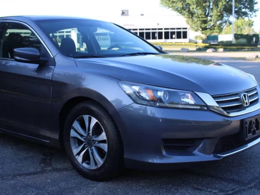 2014 Honda Accord LX photo 1