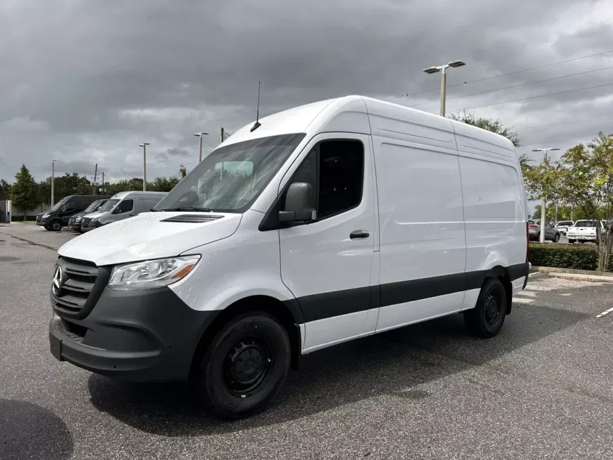 2026 Mercedes Benz Sprinter 2500 photo 1