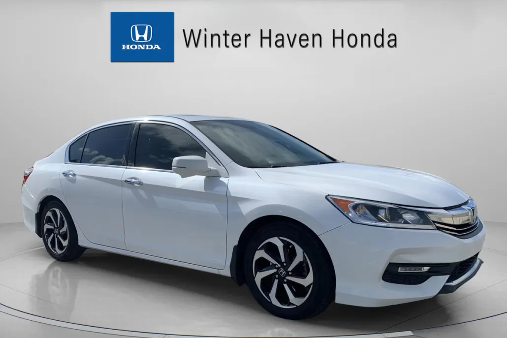 2017 Honda Accord EX-L V6 photo 1