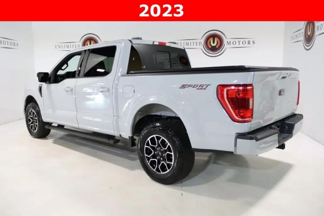 2023 Ford F-150 XLT photo 1