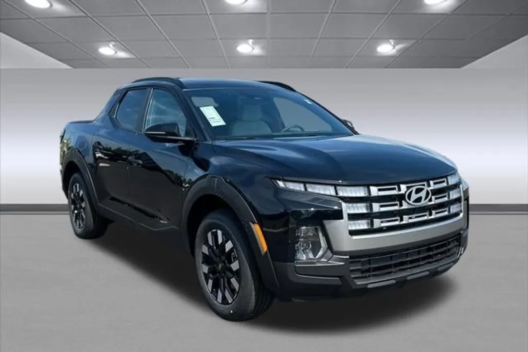 2025 Hyundai Santa Cruz SEL Activity photo 1