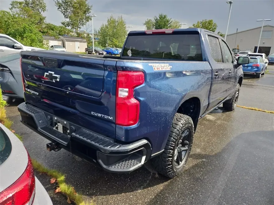2022 Chevrolet Silverado 1500 Custom Trail Boss photo 1